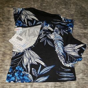 LuLaRoe Classic Tee - XL
